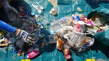 UK marine scientists and the Vanuatu government to discuss science and solutions to reduce plastic pollution