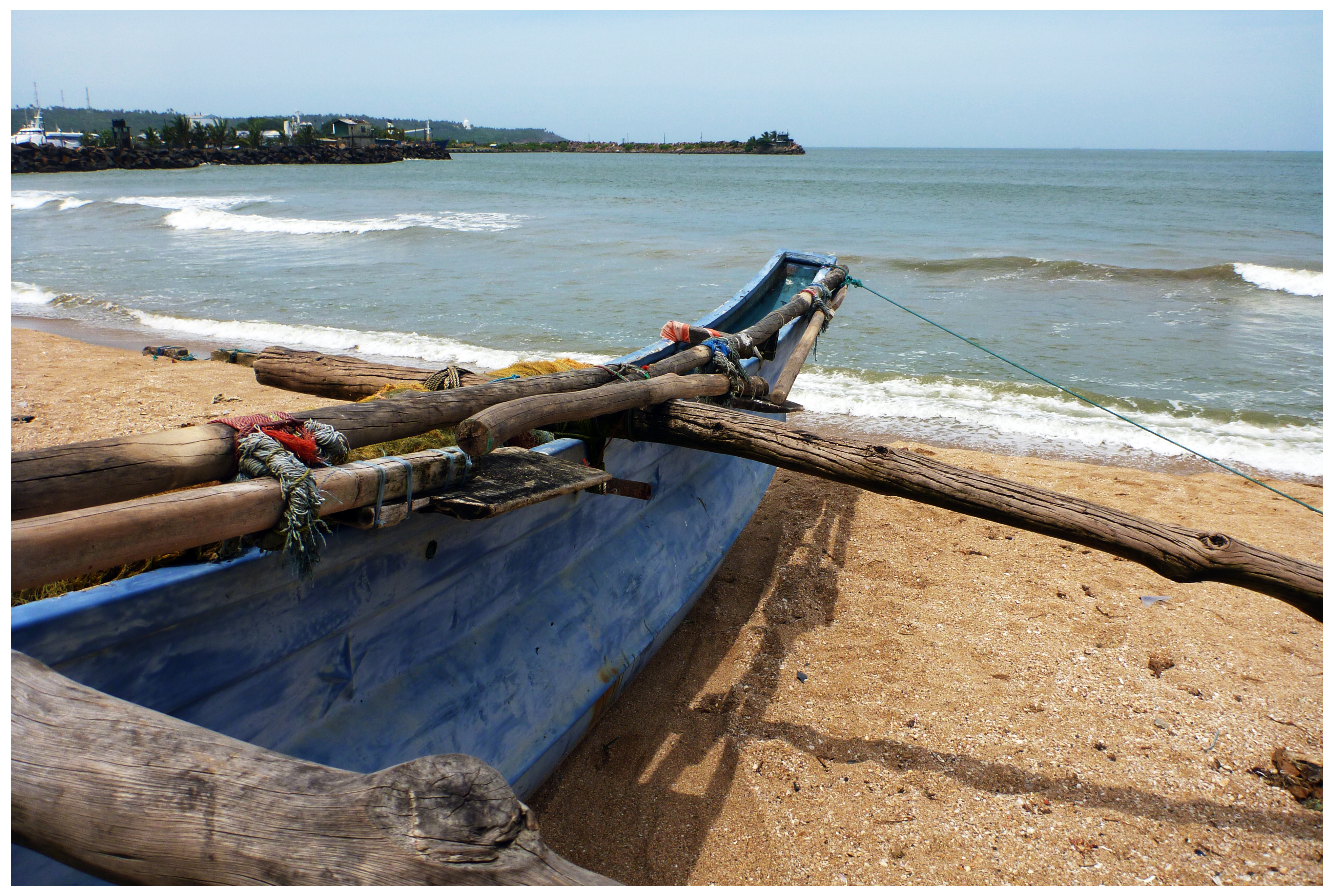Fishing boat on beach in Galle, Sri Lanka 2013. Credit Berrit Bredemeier, Crown Copyright.
